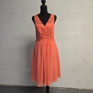 B2 Jasmine Grapefruit Lace Chiffon Keyhole Back Bridesmaid Dress B173009 Size 10